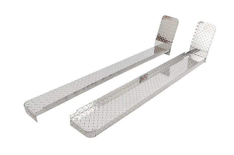 DZ3031 – DEE ZEE Running Board, Powder Coated Silver Brite Tread Aluminum Unlighted Also Use DZ 3031